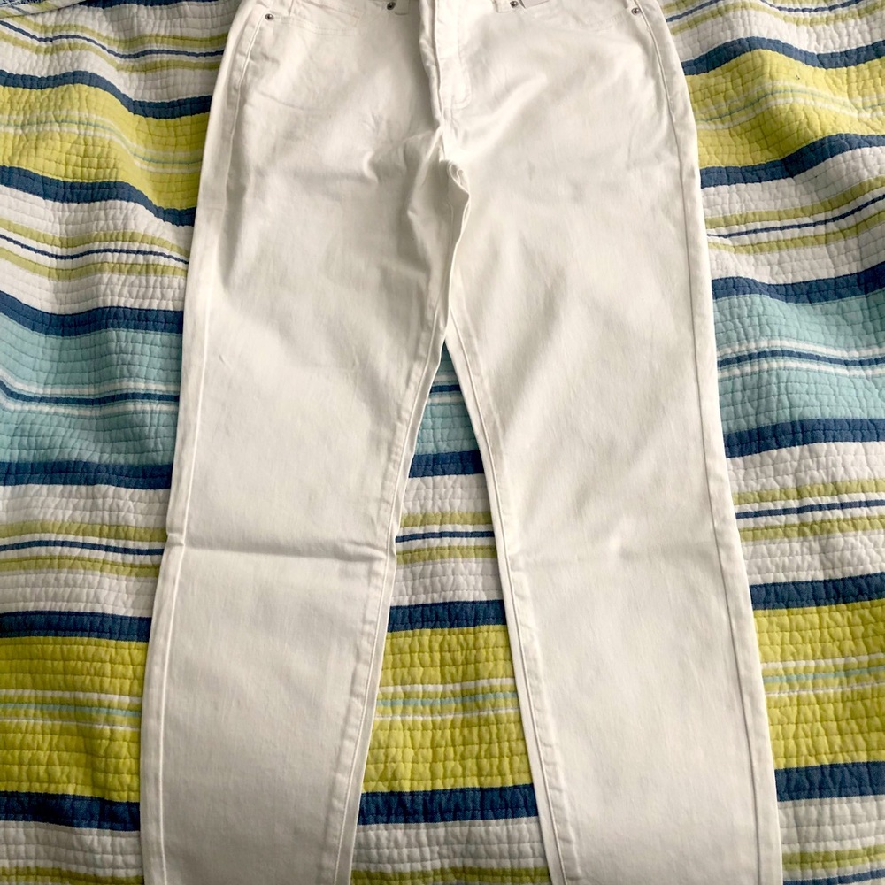 White New York $ Co. ankle pants
